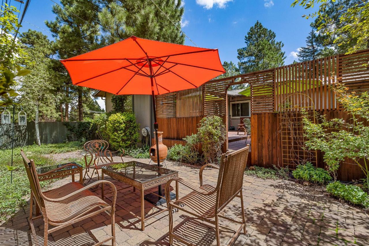 Captivating Continental Country Club Retreat With 4 Bdr And Spacious Deck! 깃대 외부 사진