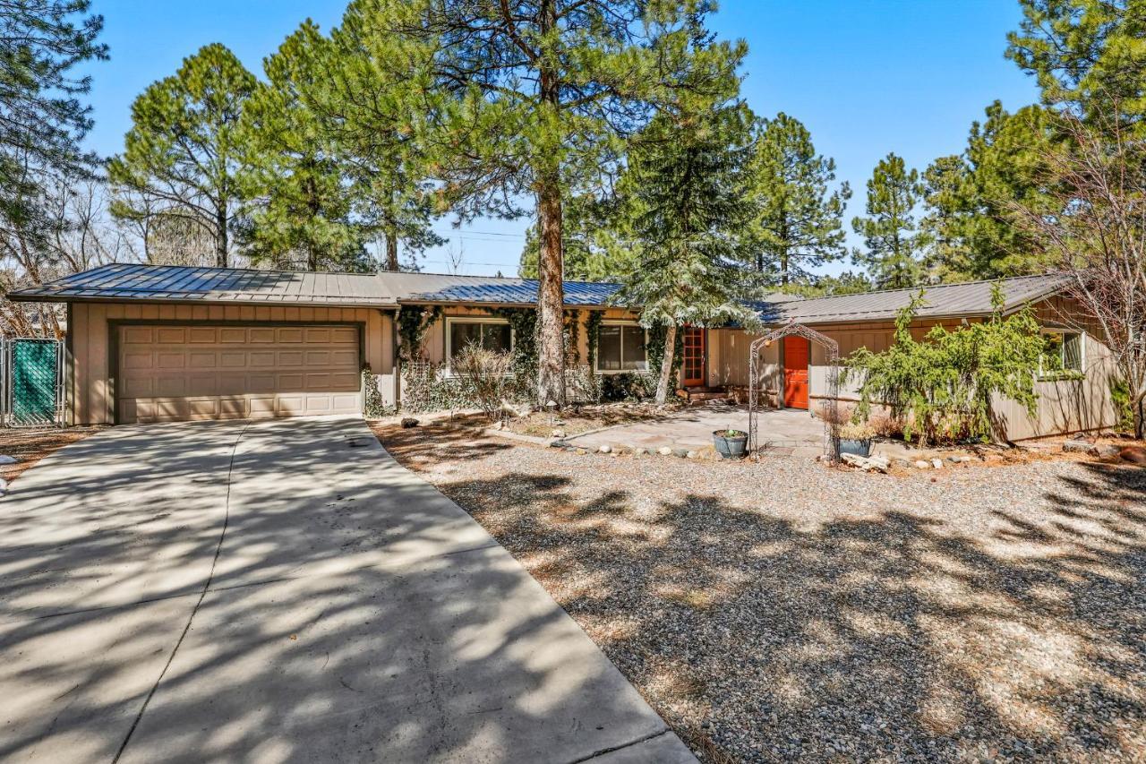 Captivating Continental Country Club Retreat With 4 Bdr And Spacious Deck! 깃대 외부 사진